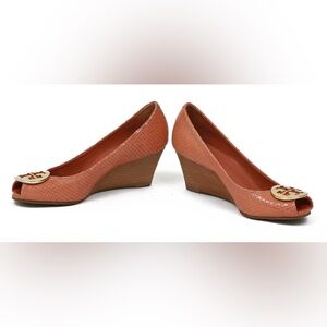 LIKE NEW Tory Burch Sally Peep Toe Wedges Size 7